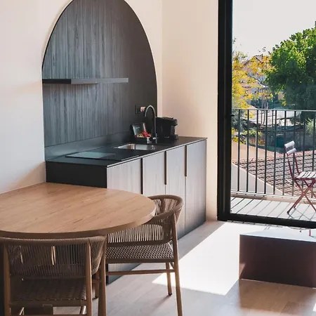 Alinea Lano Old Town Center شقة فندقية ليماسول